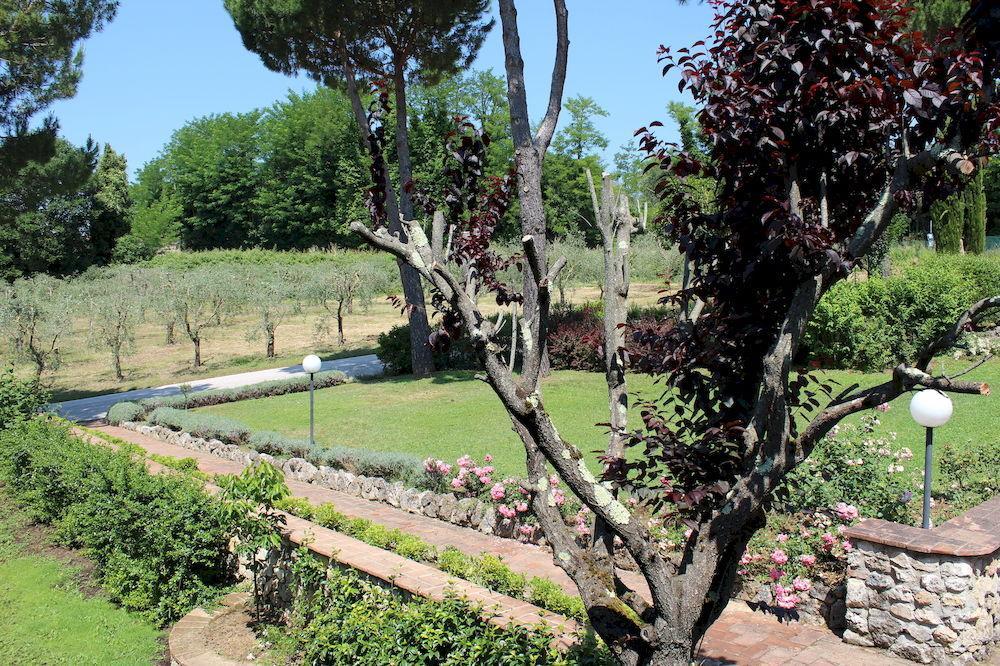 Villa Agostoli Siena Exterior photo